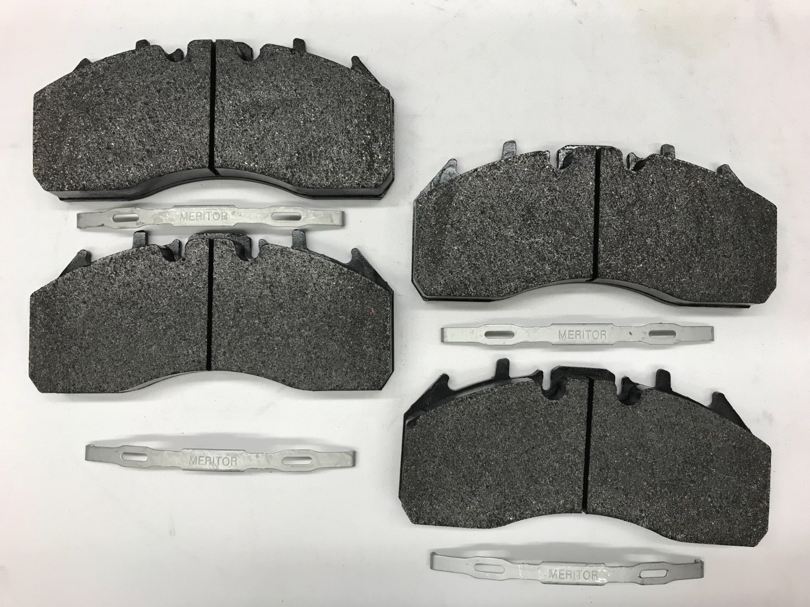 REV Fire Group | Spartan 666053-002 Brake Pad Kit Meritor